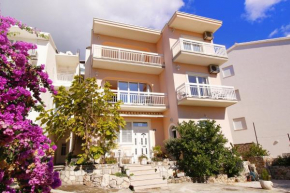 Apartments by the sea Duce, Omis - 7576